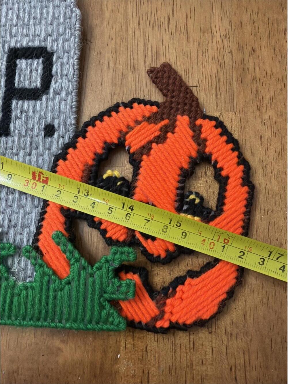 VTG Pumpkin Ghost Tomb Halloween Hanging Plastic Canvas Decoration Complete Larg - Picture 3 of 5